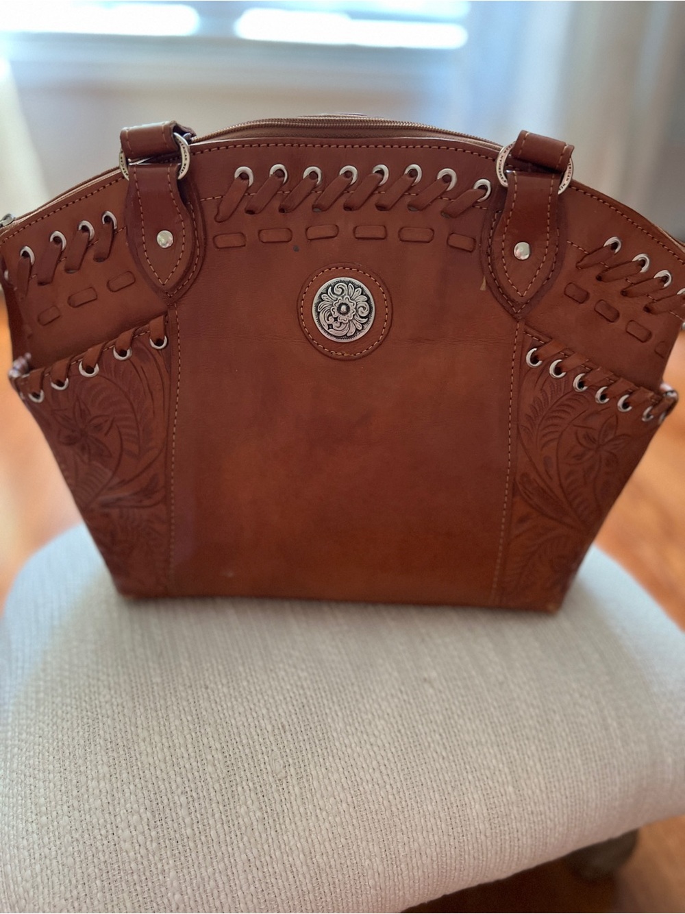 American West Tan Leather Shoulder Bag with Silver Concho